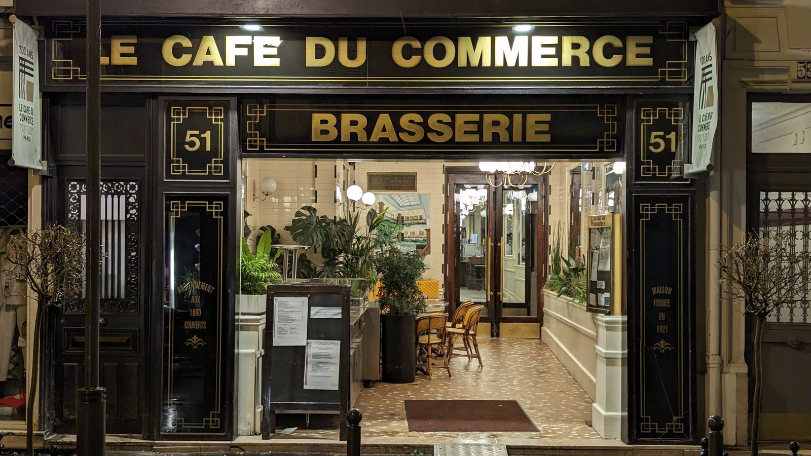 Cafe Commerce Restaurant — Le café du commerce